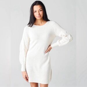 New BB Dakota by Steve Madden Seen Sweater Days Puff Long Sleeve Dress Size XS